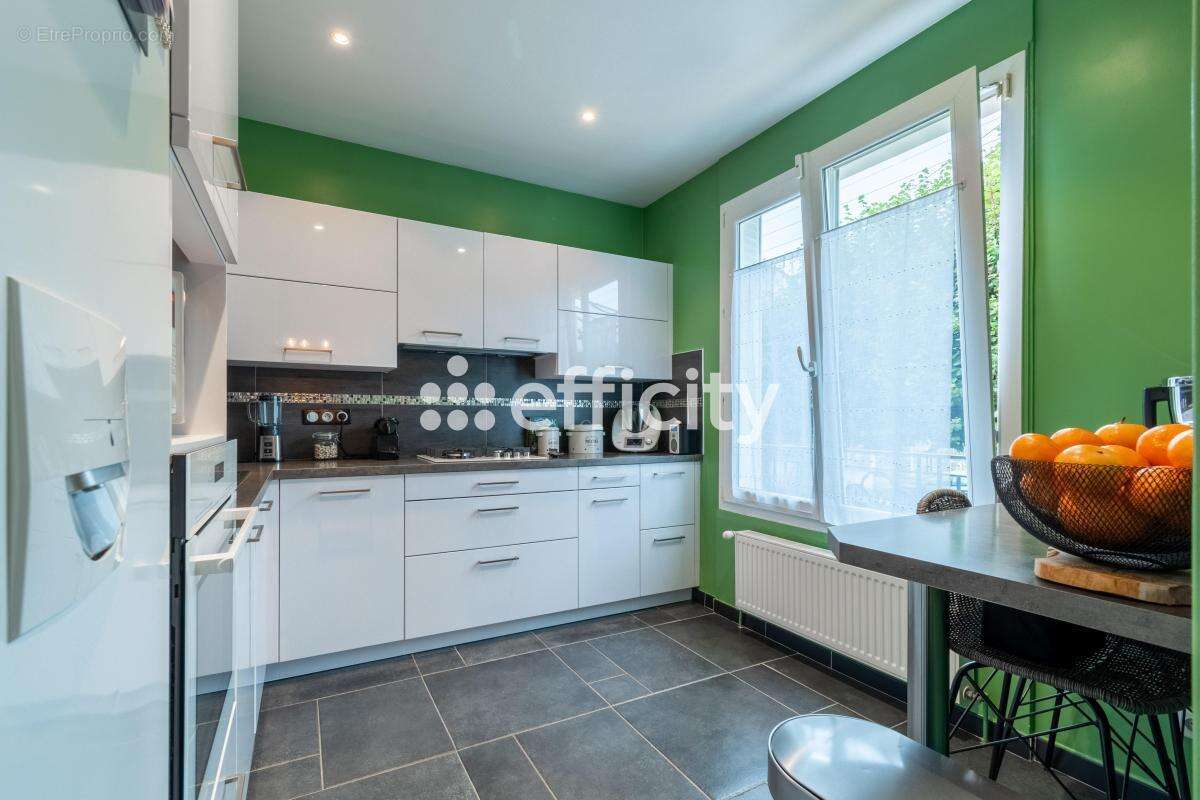 Maison à VILLENEUVE-LE-ROI