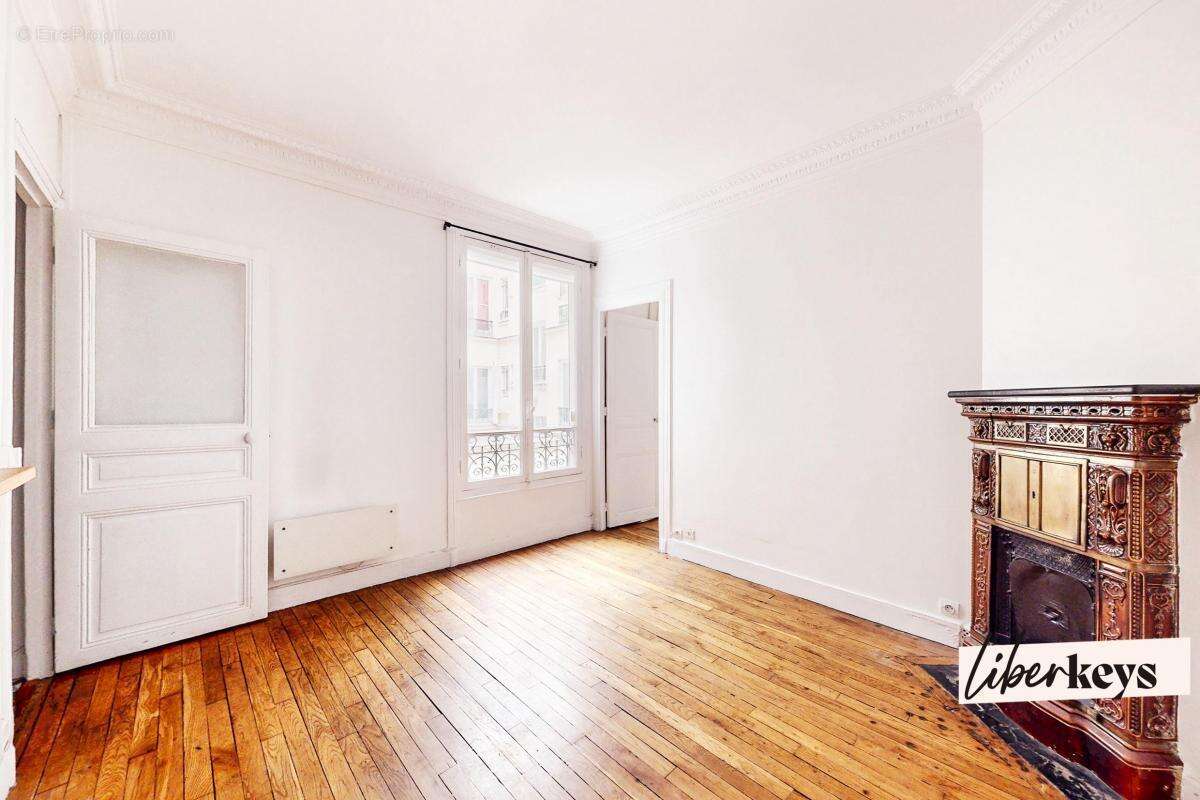 Appartement à PARIS-18E