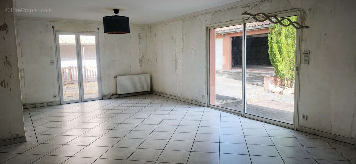 Maison familiale de plain-pied en cours de rénovation - photo 7