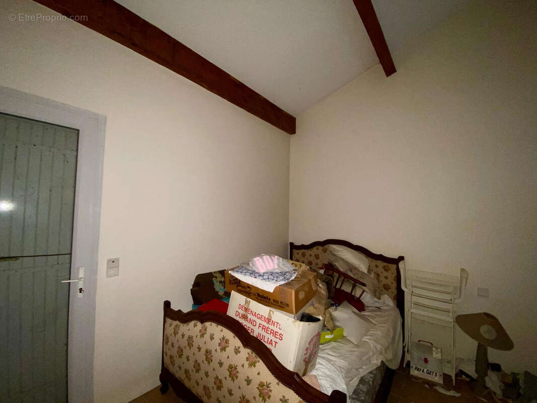 Maison à SAINT-CLEMENT-DE-RIVIERE