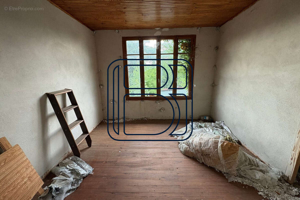 Maison 68 m² à Arlanc  - photo 5