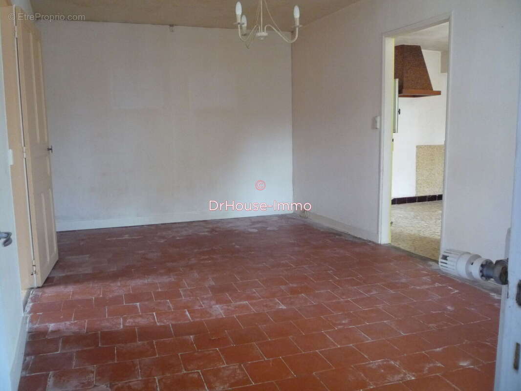 Maison à NEUILLE-PONT-PIERRE