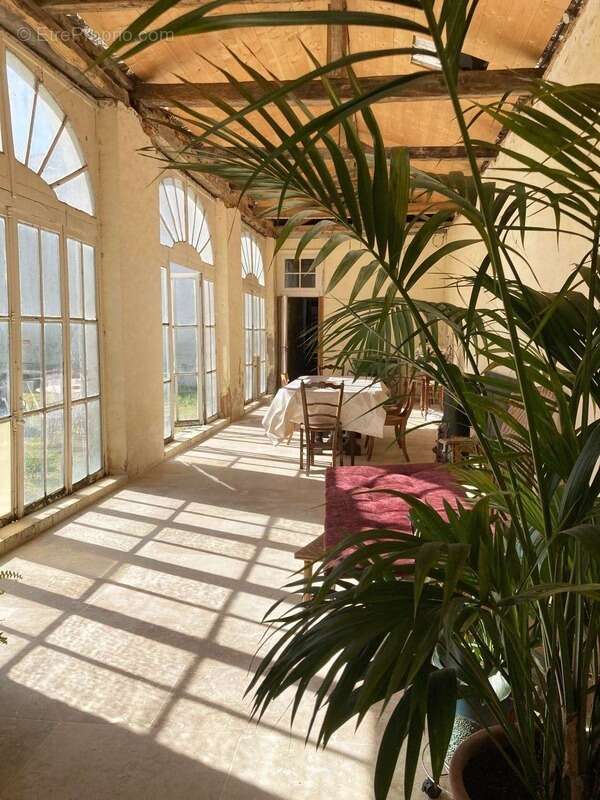 Vente Domaine - Ensemble immobilier du XIXe de 2 bâtiments avec tours, idéal gîtes et chambres d'hôtes - photo 6