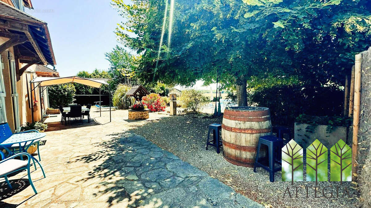 Maison à LA BERTHENOUX