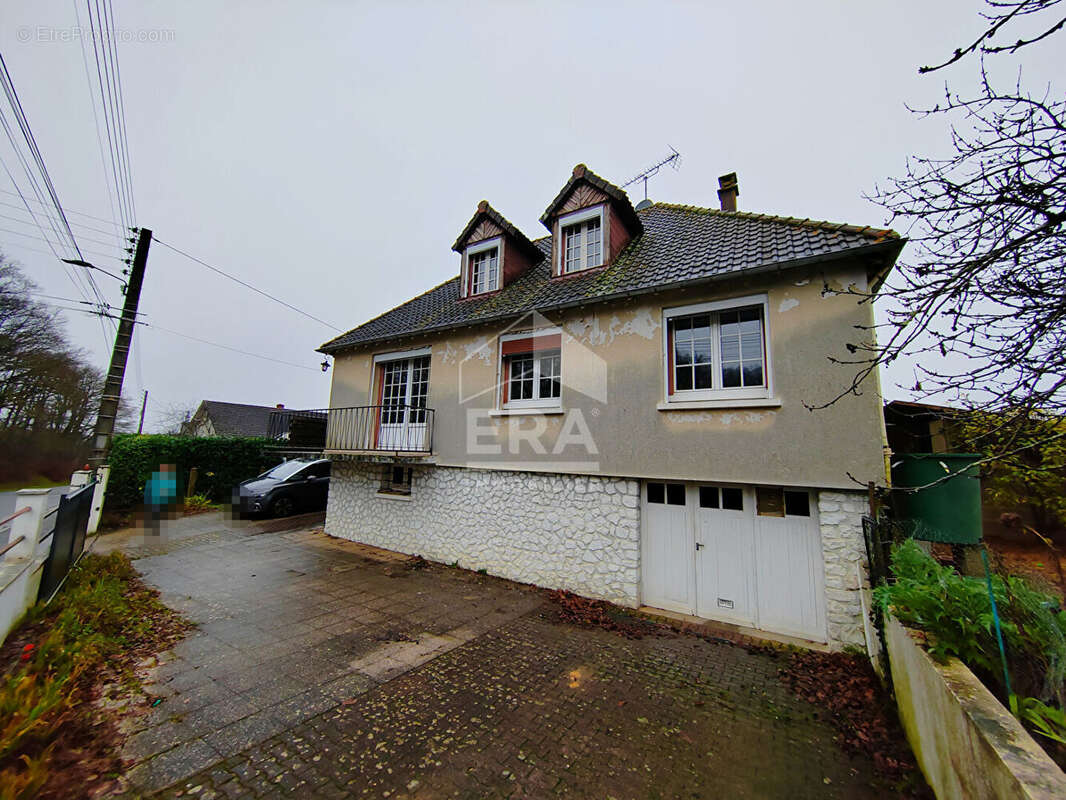 Maison à LA VILLE-AUX-CLERCS