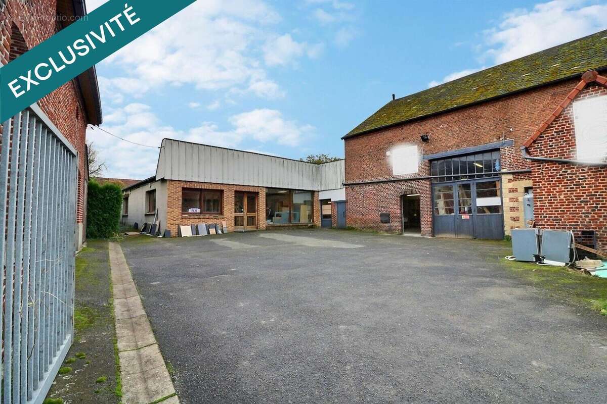 Photo 2 - Commerce à LE QUESNOY