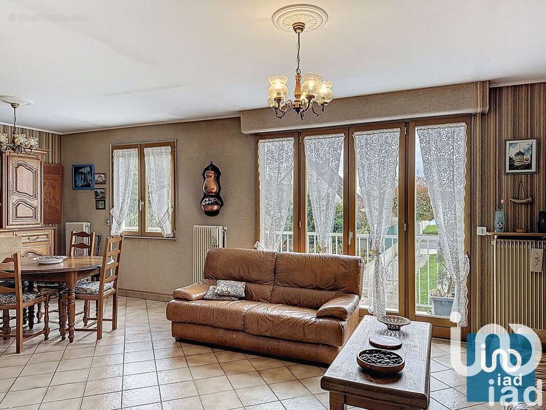 Photo 2 - Maison à SAINT-LEU-D&#039;ESSERENT