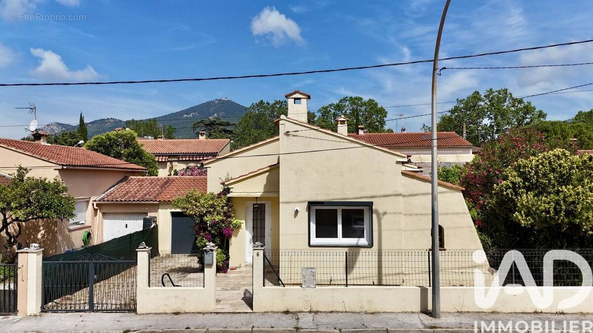 Photo 1 - Maison à LA VALETTE-DU-VAR
