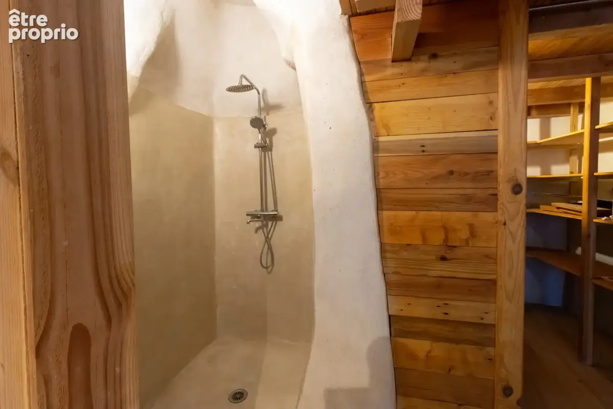 Maison atypique de caractère T4 plus studio Popian - photo 18