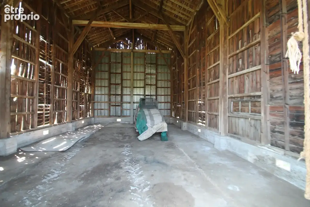 Ancien séchoir à tabac – 83 m² – Terrain de 5 428 m² – Potentiel de réhabilitation en habitation proche de CASTELJALOUX (47) - photo 3