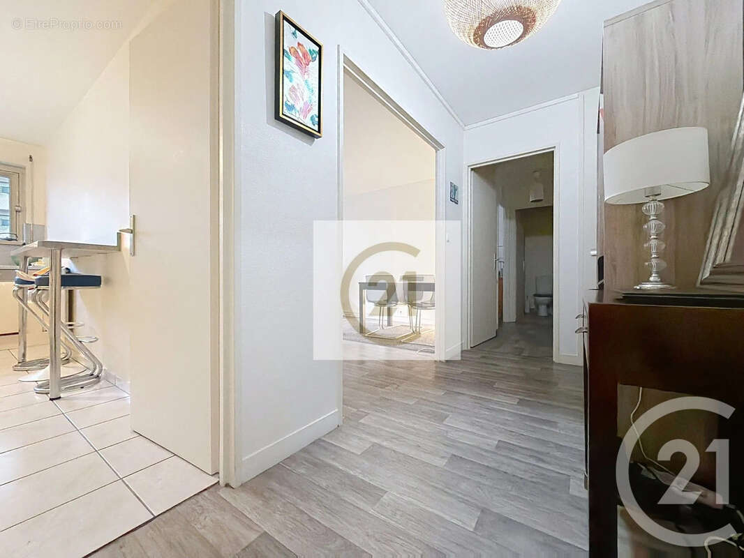Appartement à PARIS-12E