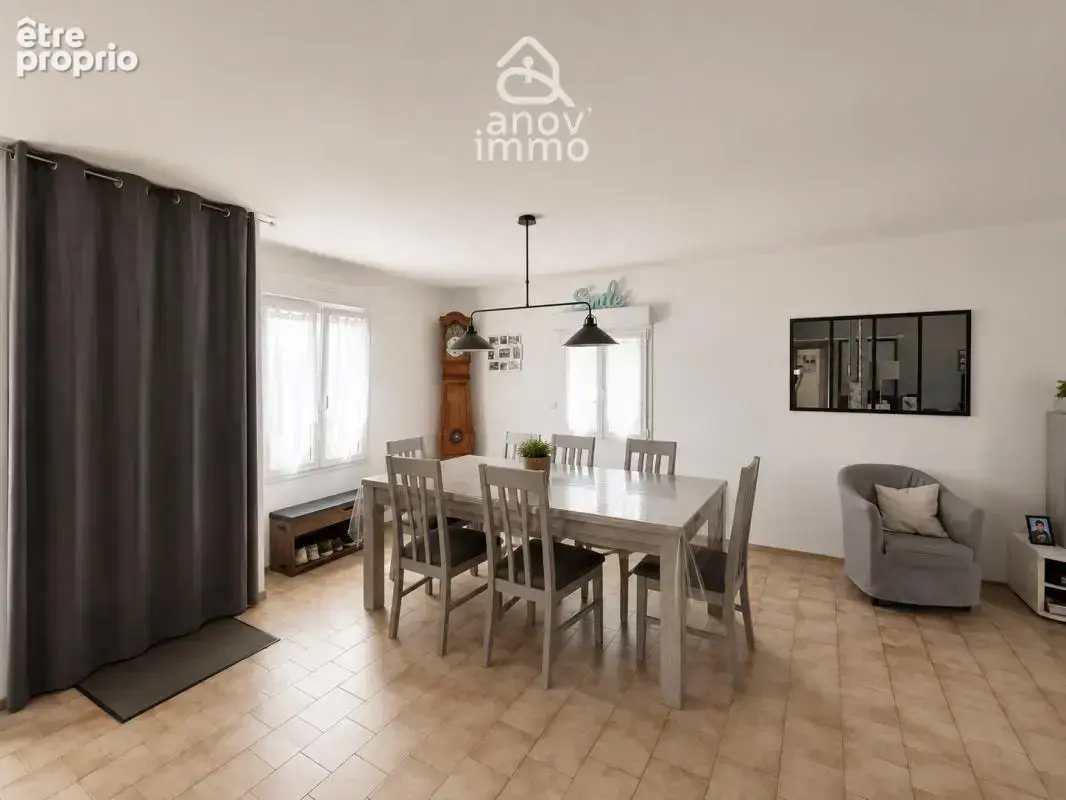 Maison plain-pied 132 m2   5 chambres   DPE C   Double garag - photo 4