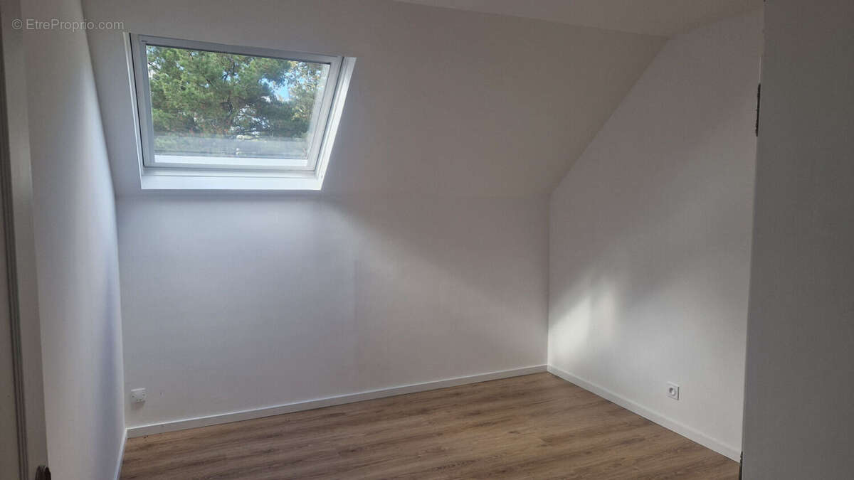 Maison à CHARBONNIERES-LES-BAINS