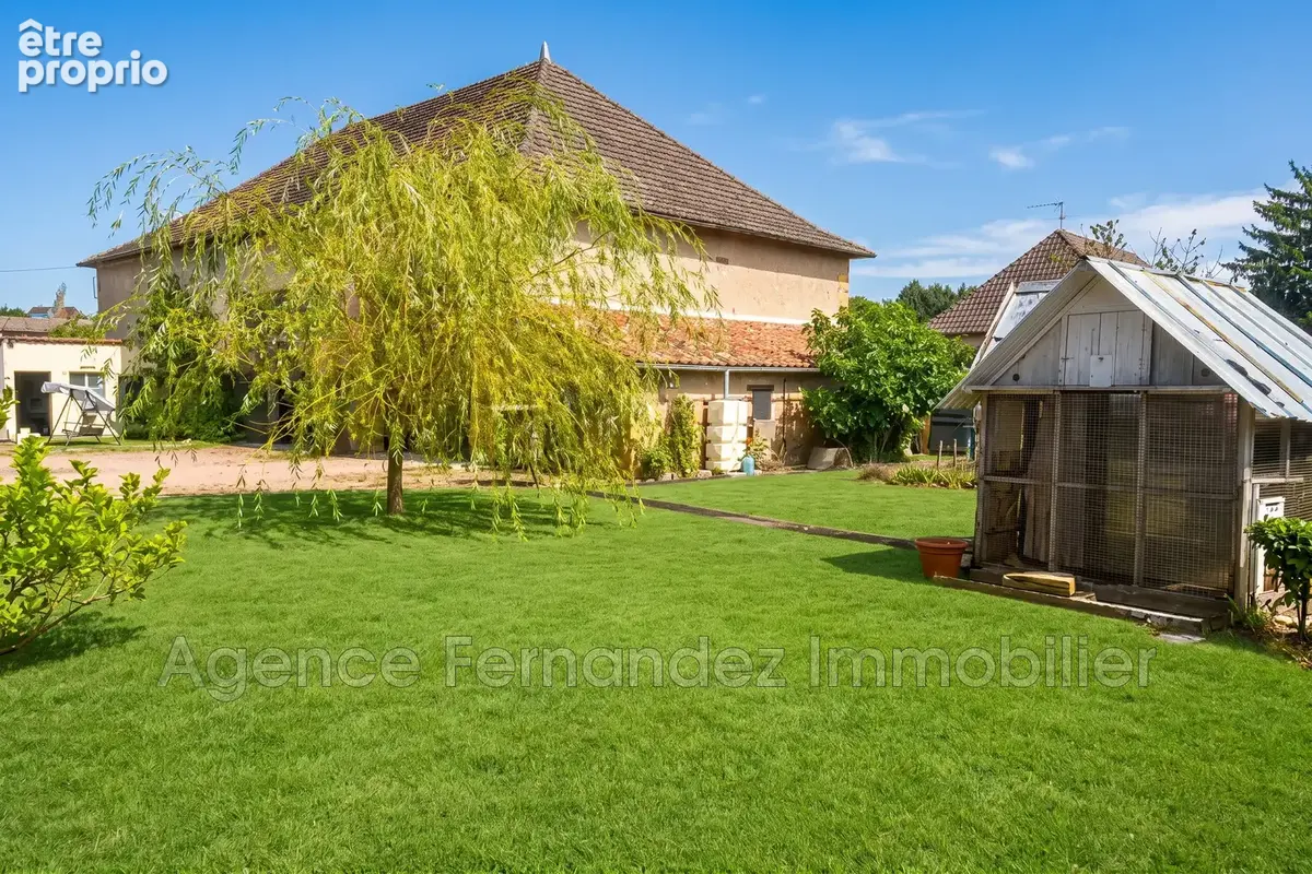 Maison 240 m² à Marcigny  - photo 2