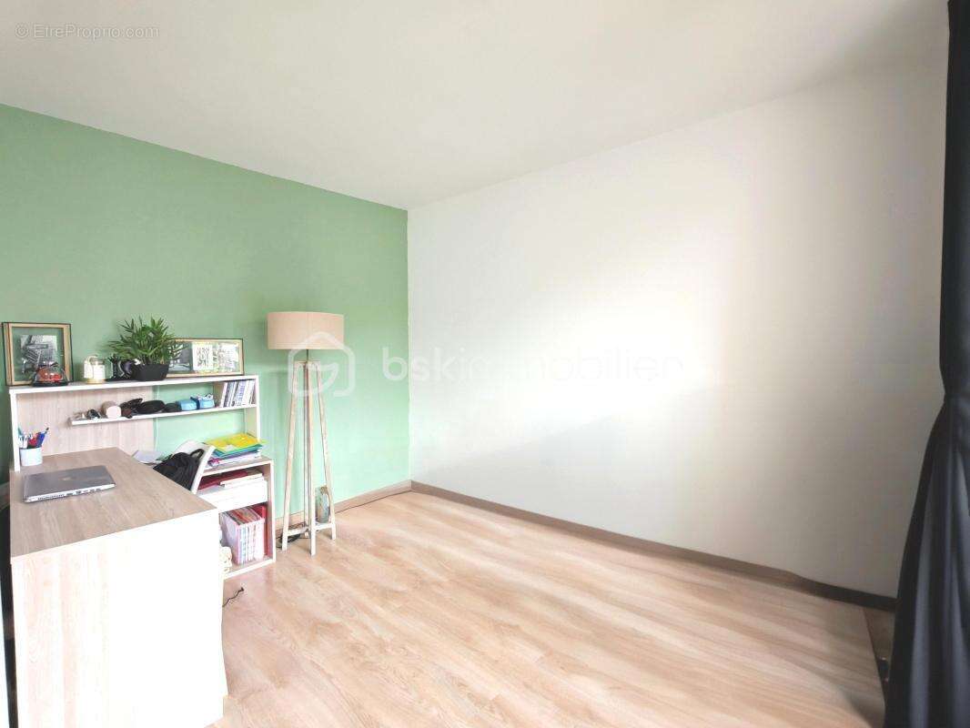 Appartement à PONTAULT-COMBAULT