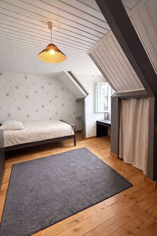 Maison à LA CHAPELLE-EN-SERVAL