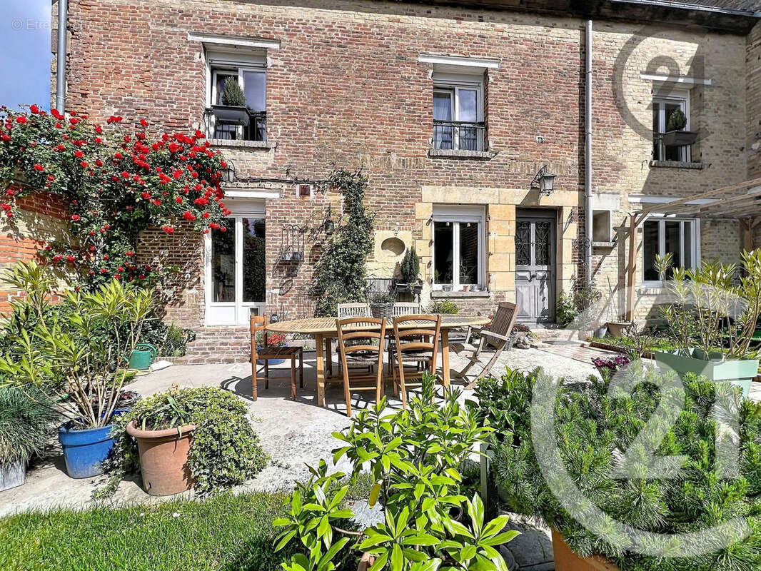 Maison à SAINT-HILAIRE-LE-PETIT