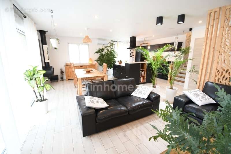 Maison à ALLONDRELLE-LA-MALMAISON