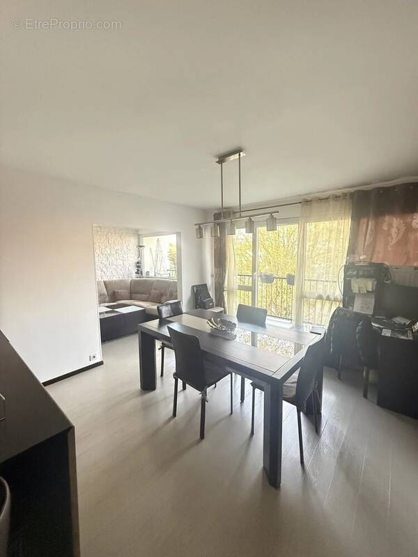 Appartement à VELIZY-VILLACOUBLAY