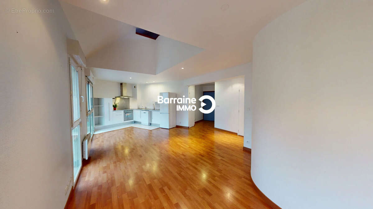 Hennebont centre - appartement en duplex au dernier etage avec ascenseur - photo 4