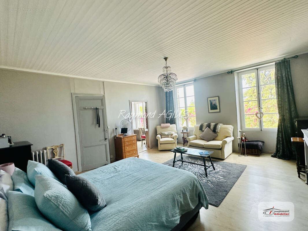 Une Élégante Maison de Maître au Cœur du Vignoble de Dordogne - photo 25