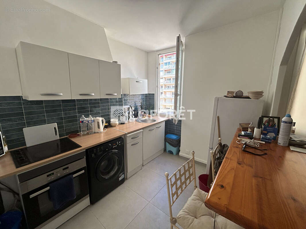 Appartement à MARSEILLE-7E