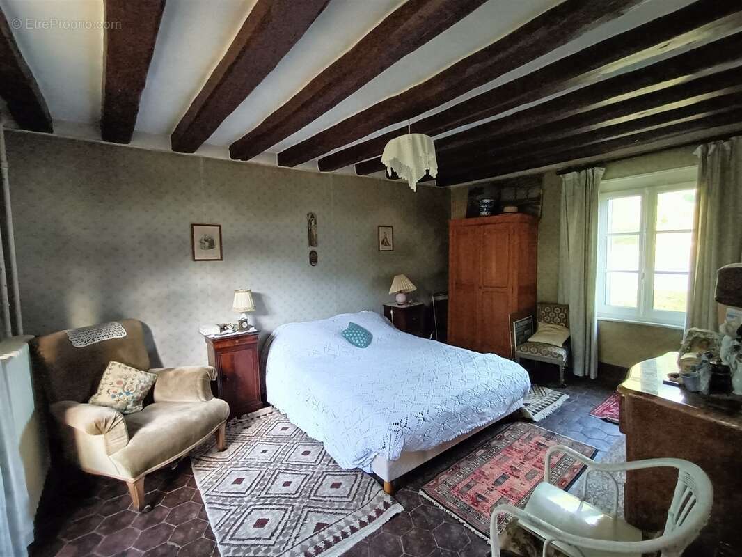 Maison à RUEIL-LA-GADELIERE