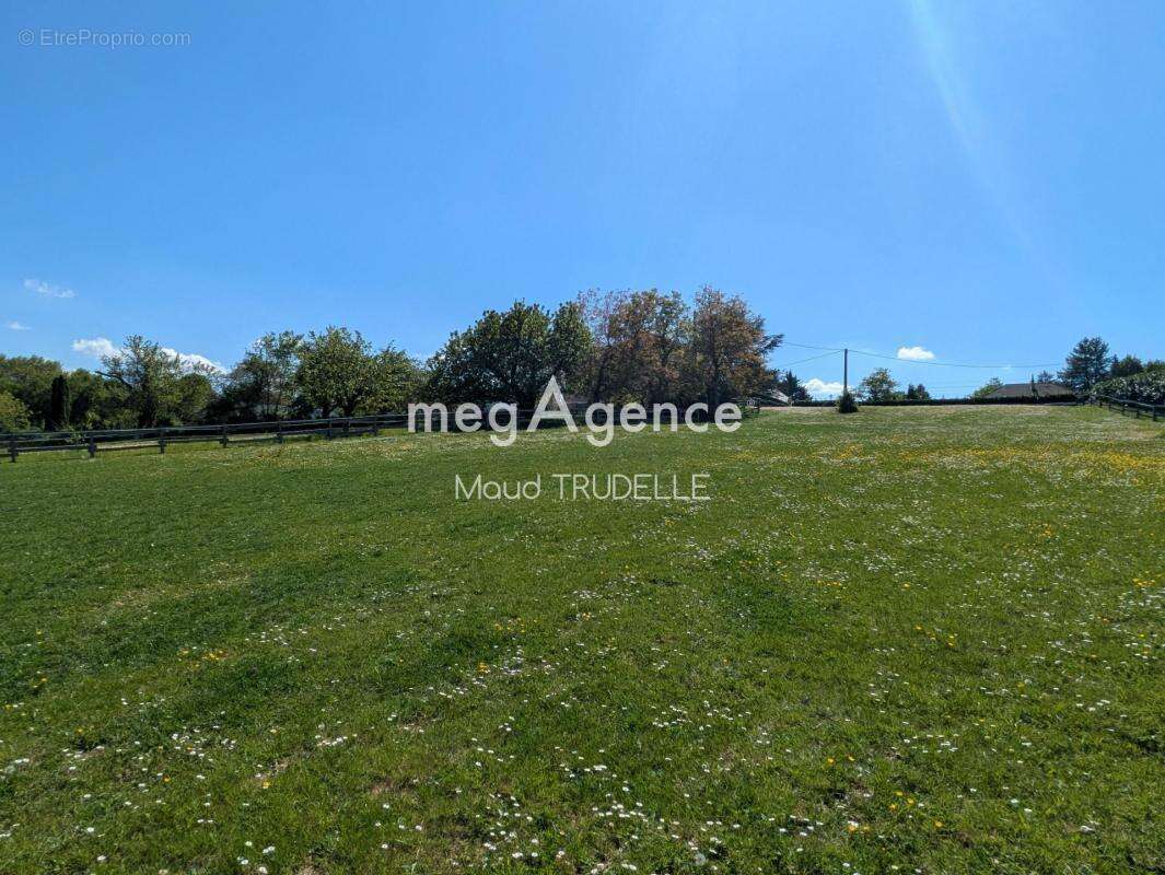 Maison à LA CHARTRE-SUR-LE-LOIR