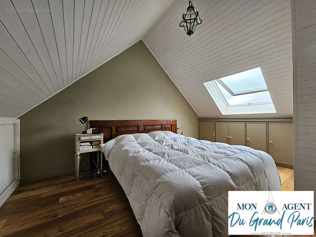 Maison à VERRIERES-LE-BUISSON