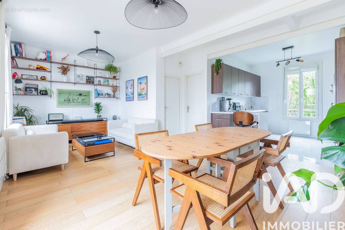 Photo 1 - Maison à CACHAN