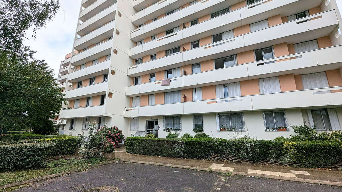 Appartement à STAINS