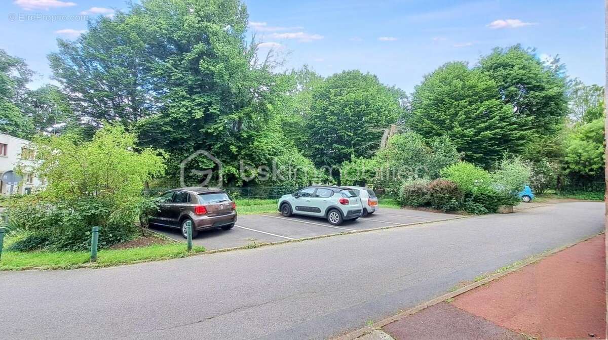 Appartement à LA CELLE-SAINT-CLOUD