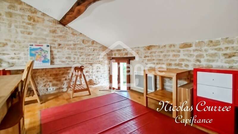 Maison à CHEF-BOUTONNE