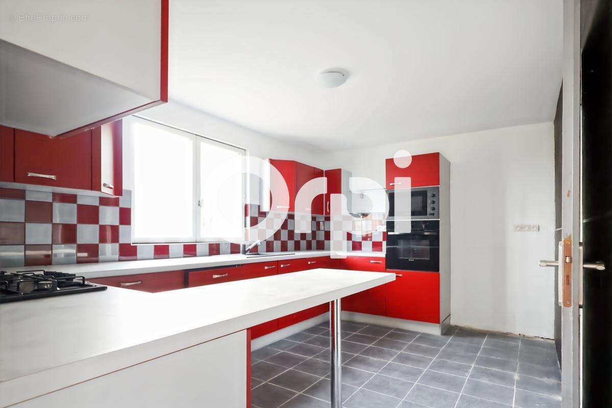 Maison à BUYSSCHEURE