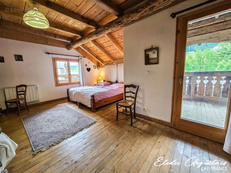 Maison à SAINT-PIERRE-DELS-FORCATS