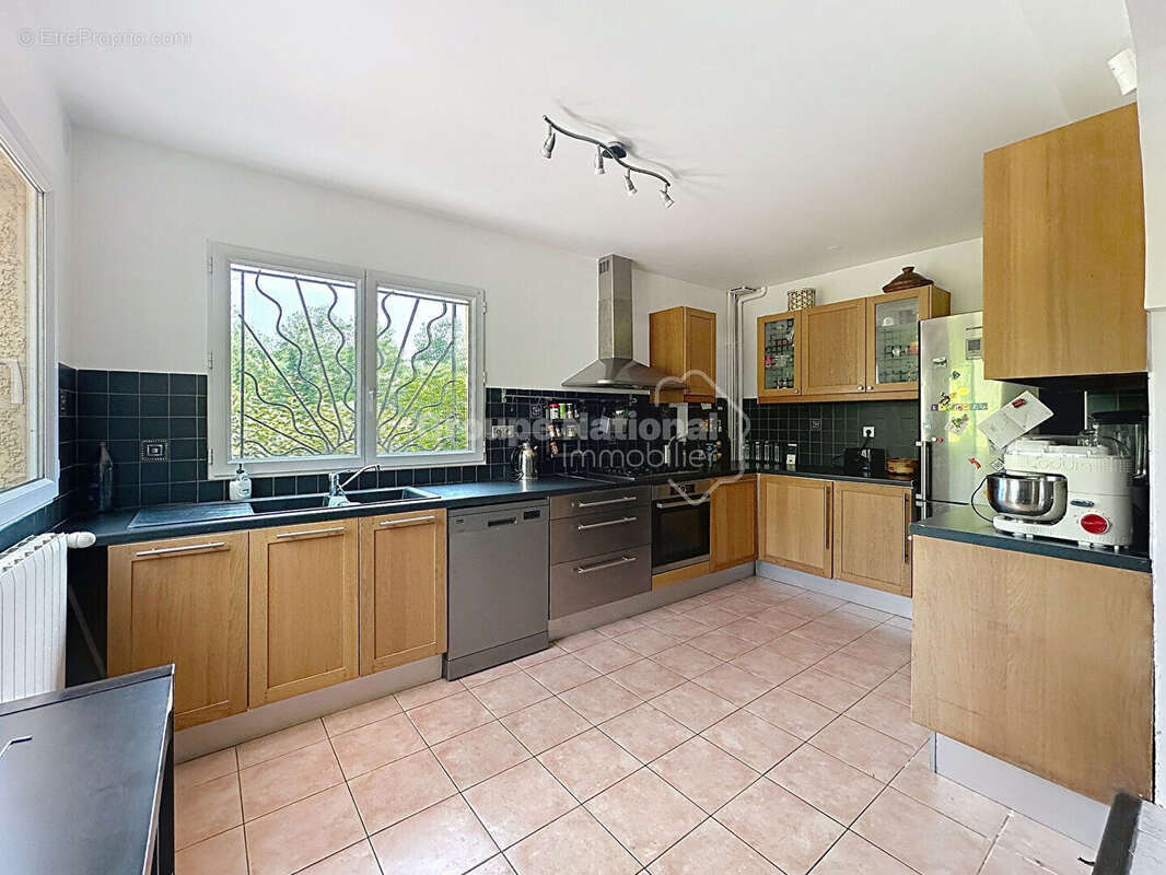 Maison à ROQUEFORT-LES-PINS