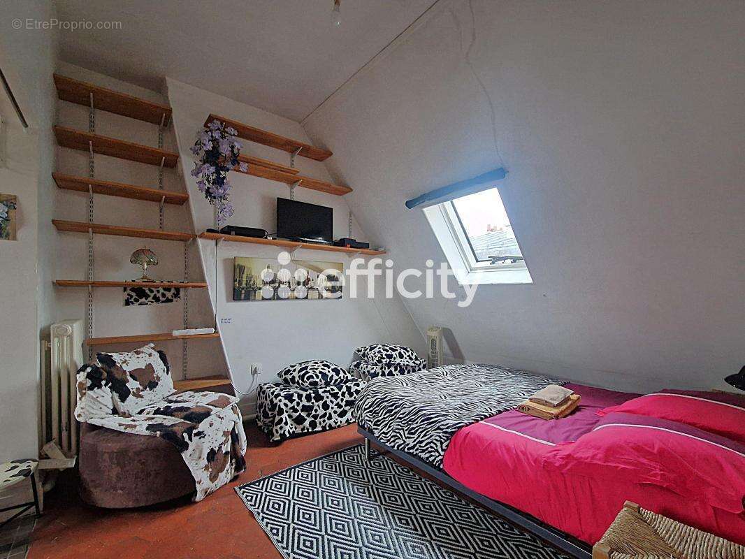 Appartement à PARIS-10E