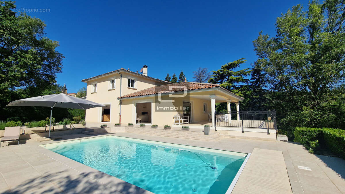 Maison à POLEYMIEUX-AU-MONT-D'OR