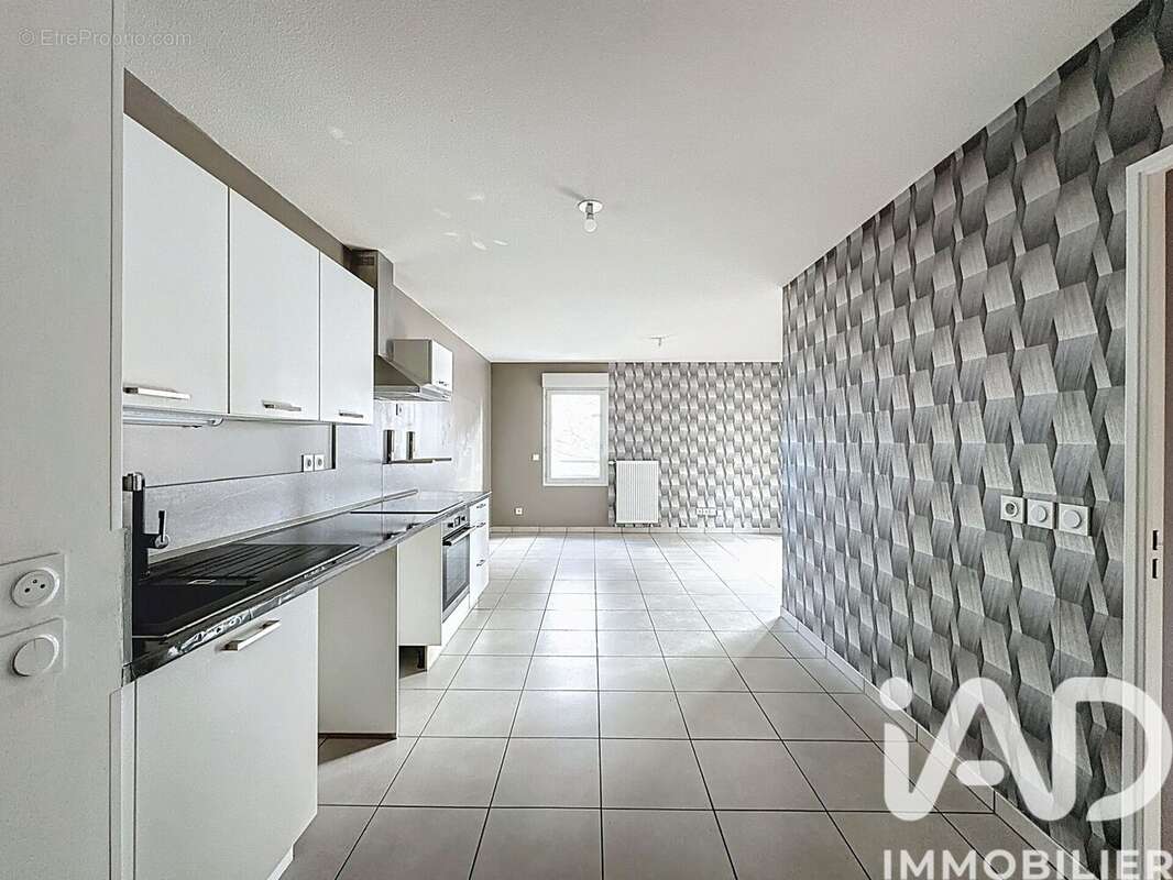 Photo 8 - Appartement à PIERRE-BENITE