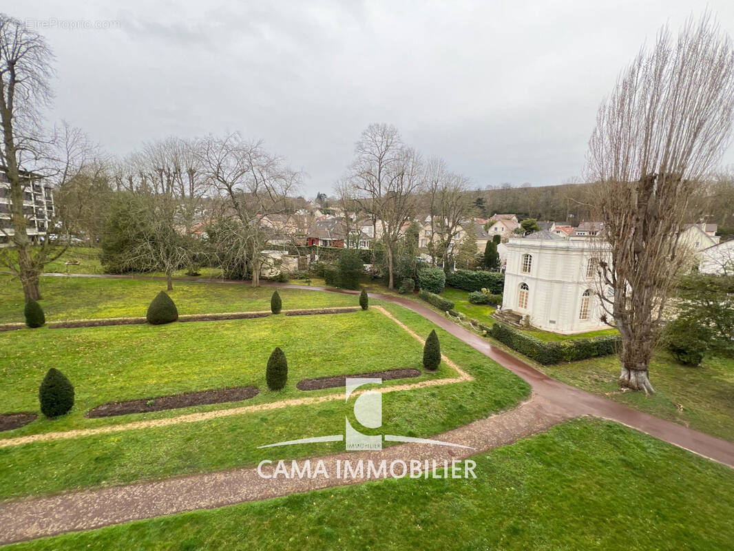 Appartement à LOUVECIENNES