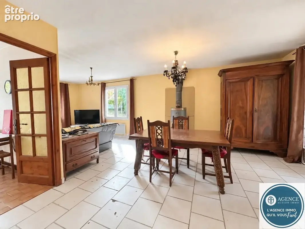 Un écrin de verdure au potentiel rare  maison avec piscine sur 2 830 m² de terrain constructible - photo 6