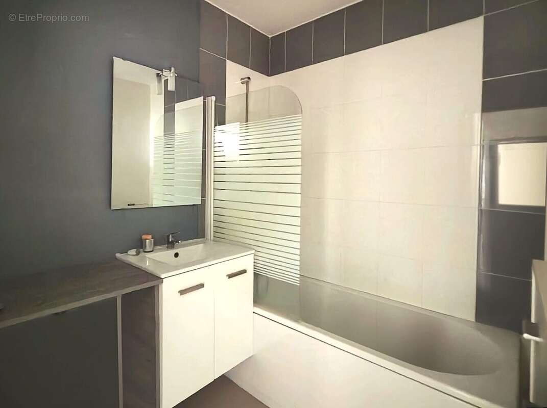 Appartement à MONS-EN-BAROEUL