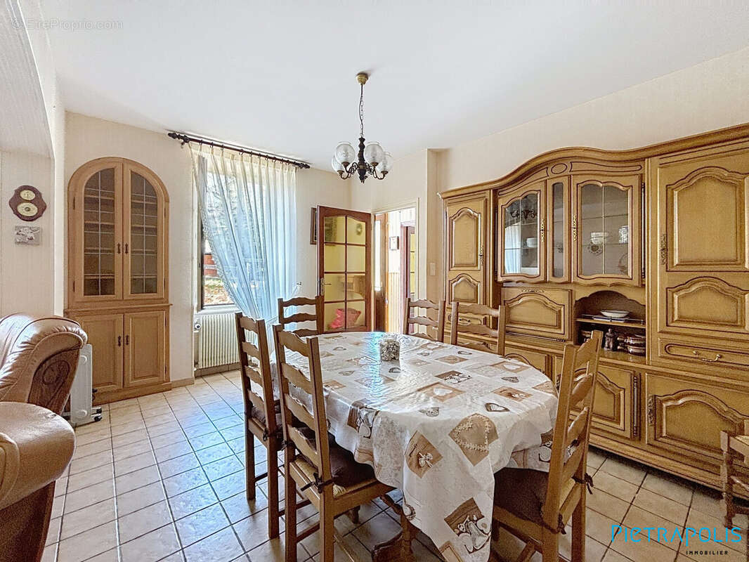 Maison à CHAUFFAILLES