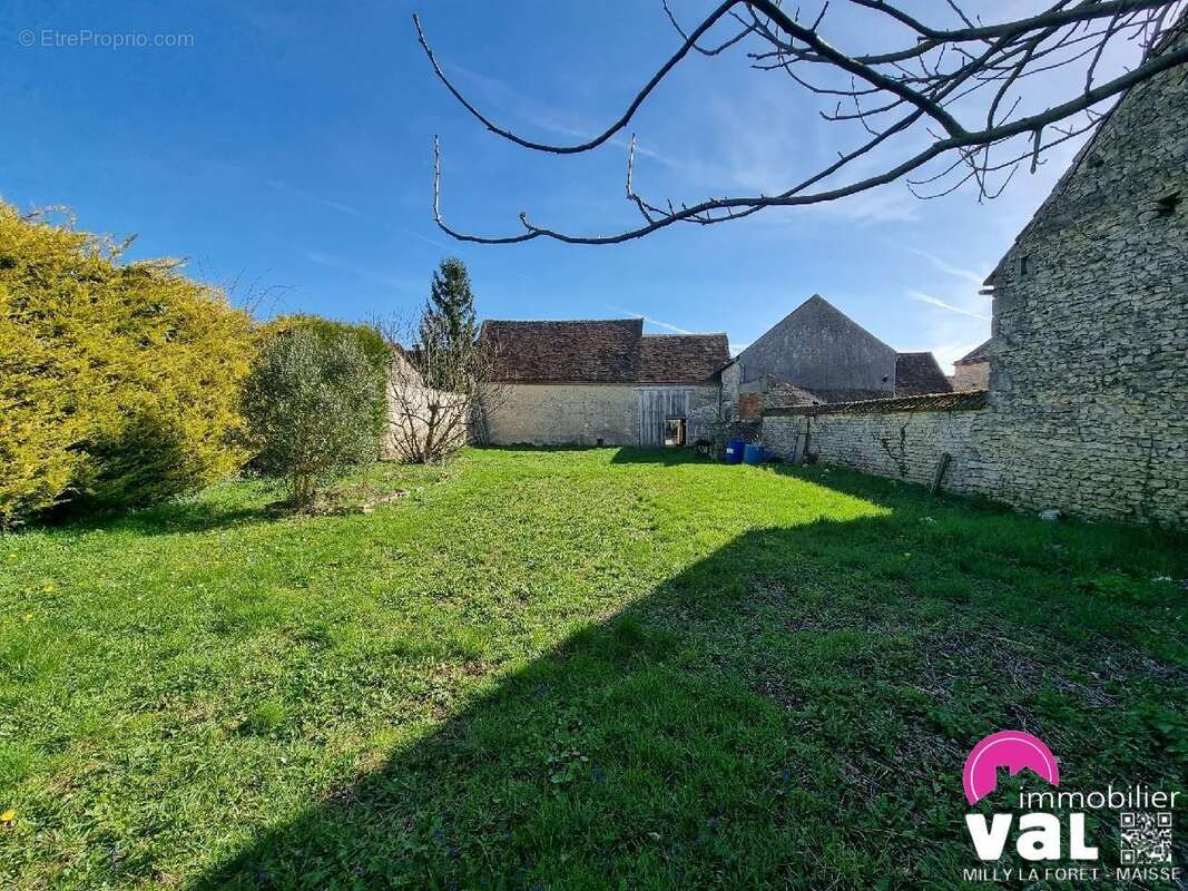 Maison 117 m² à Milly-La-Foret  - photo 2