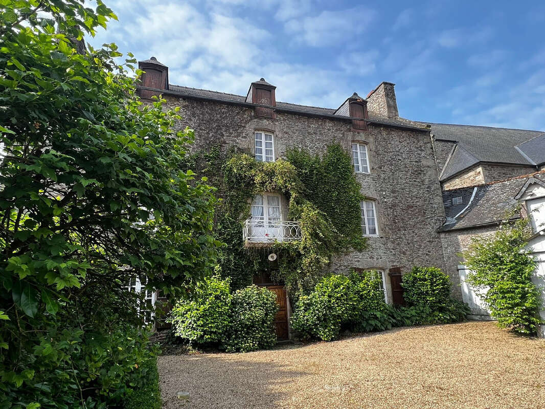 Maison à CORSEUL