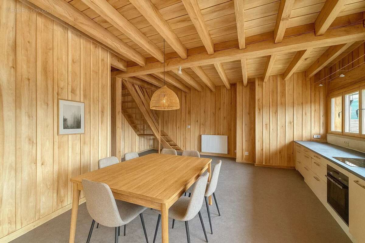 Appartement à COURTERANGES