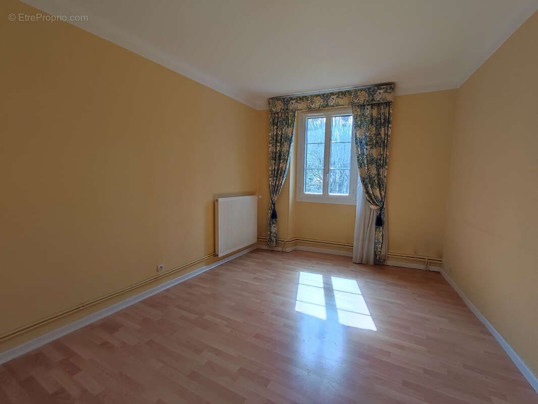 Maison à ABLIS