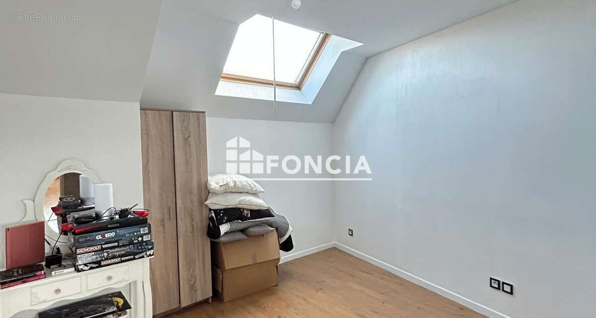 Appartement à CORBEIL-ESSONNES