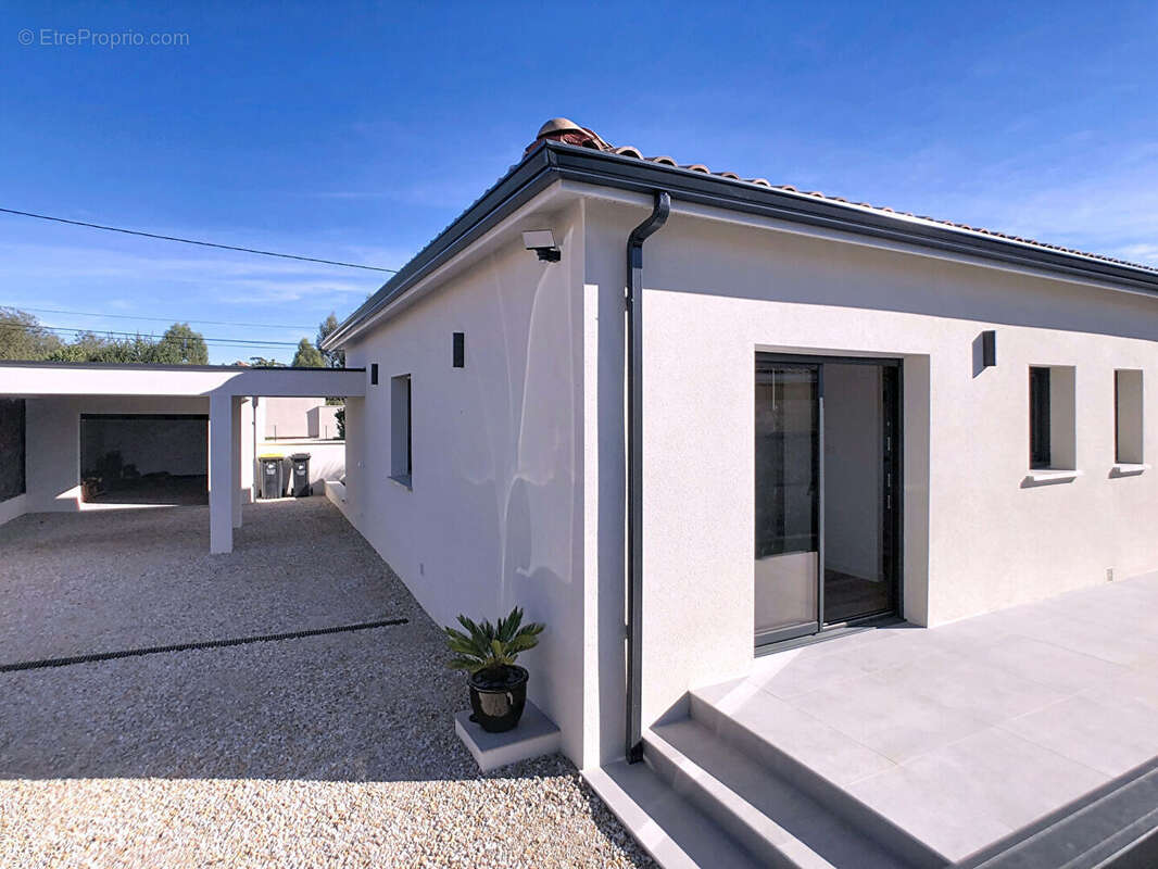 Maison à BUZET-SUR-TARN