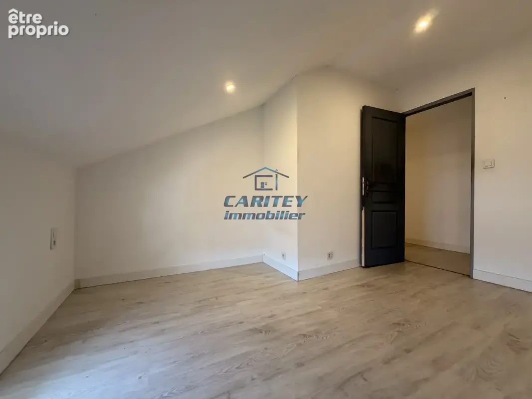 Maison de village   5 chambres   Terrain clos de 255 m2   Saint-Sauveur - photo 16